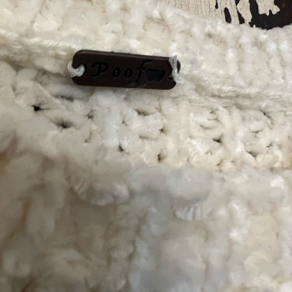 NWT Poof chenille cable knit sweater. Size XL. Soft cozy. Winter white. Women - Picture 3 of 9